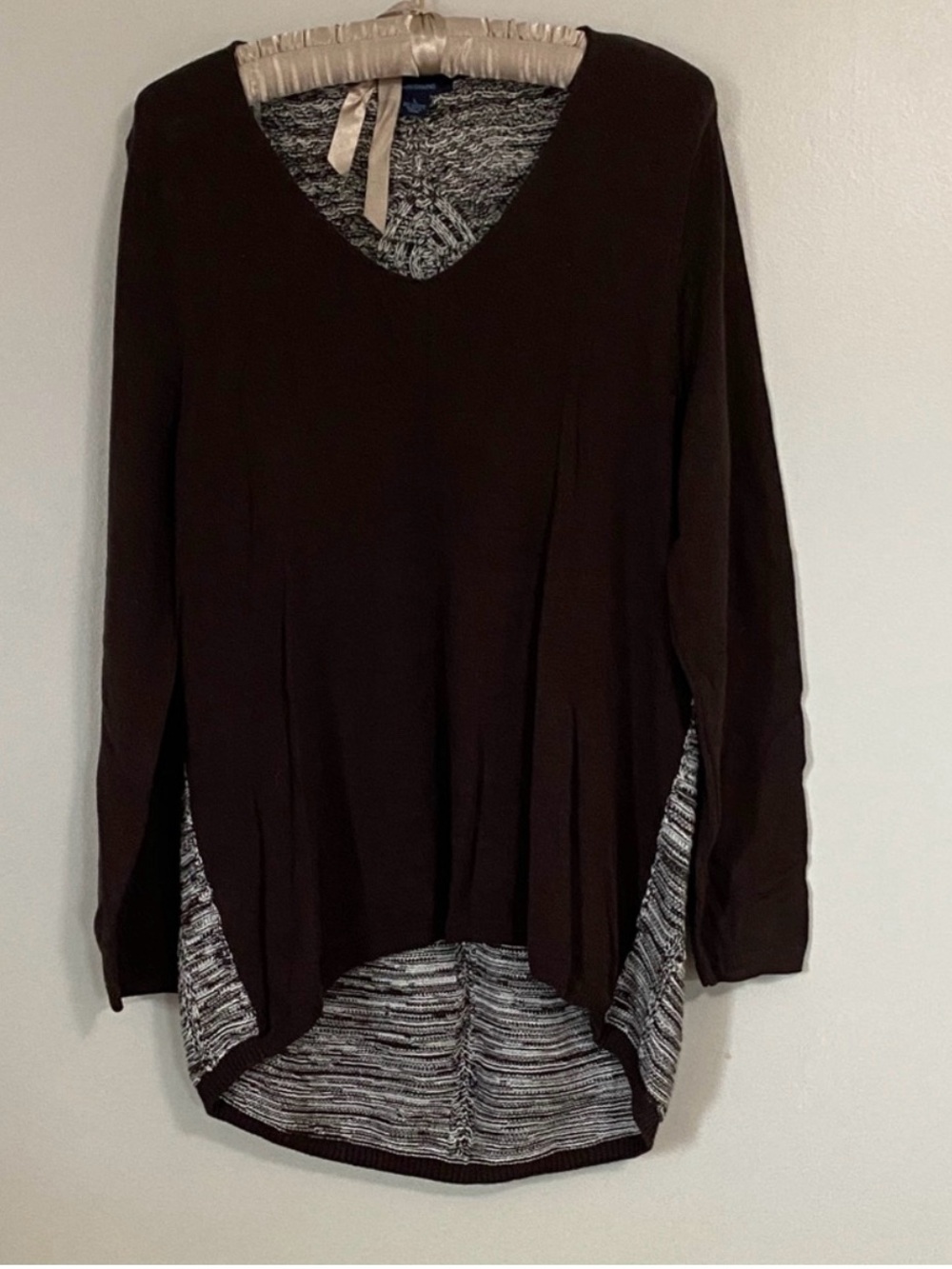 NWOT Westbound Brown and Cream Open-Knit V-Neck Sweater